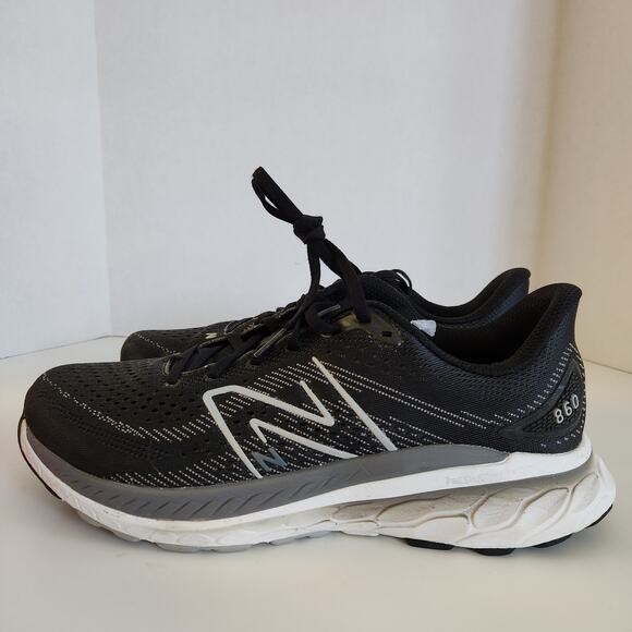 New Balance Women's W860V13 Running Shoe, Black/White/Castlerock, 12 - Picture 4 of 9